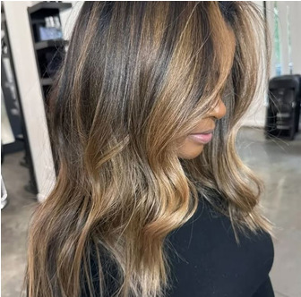 ۱۰ ایده داغ و پرطرفدار برای رنگ موهای پاییزی که باید امتحان کنید!